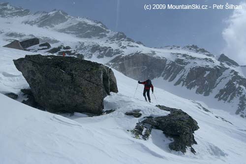 Petr u Mallnitzer Sch. (cca 2700 m), počasí nebylo zase až tak zlé, tak jsme šli dále