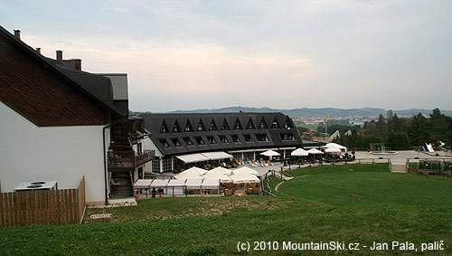 Hotel Arena a dojezd sjezdovky 5A