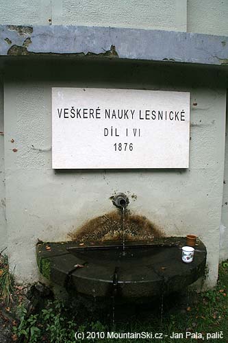 Jeden z pramenů během dvacetikilometrové procházky