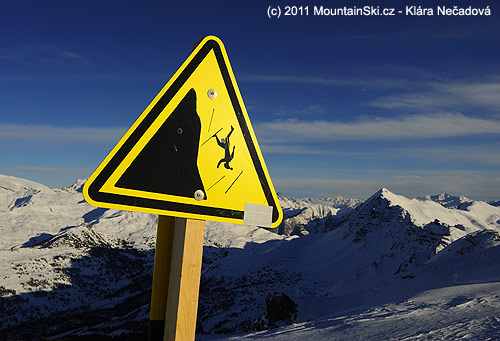 Stylové značky na vrcholu Pic de Chabrieres – 2750 m