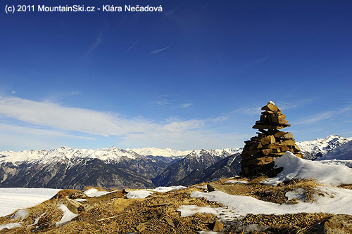 Výhled z vrcholu Peyrefolle – 2457 m