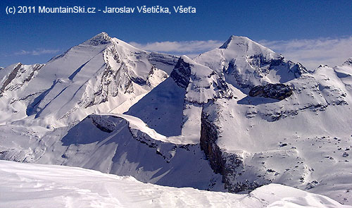 V pozadí vlevo Altels 3629 m, vpravo od něj Rinderhorn 3235 m