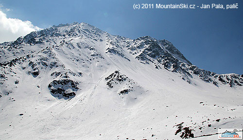 3391 m – pěkný kopec s lyžařskými stopami