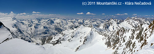 Výhled ze sedla poblíž vrcholu Hochvernagtspitze – 3535 m