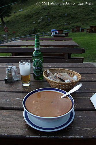 Guláš i pivo byly vynikající