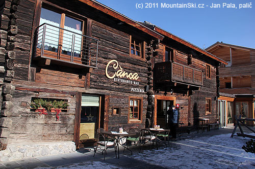 Jedna z mnoha restaurací v Livignu
