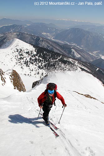 Stačí se pootočit a na obzoru jsou Nízké Tatry