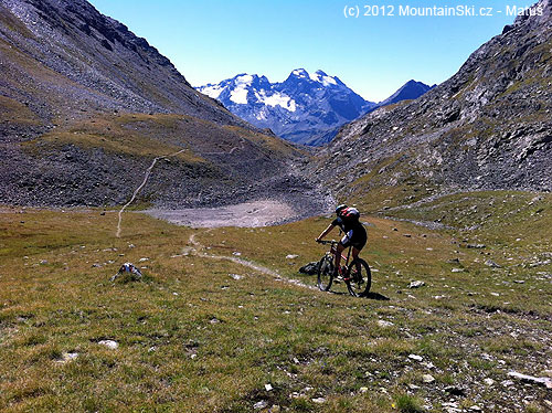 Singletrail s výhľadom na ľadovce