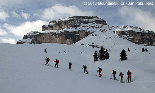 Typická dolomitská scenérie v zimním období