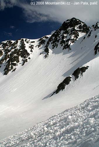 Výhled z laviniště na Pic Negre d’Envalira