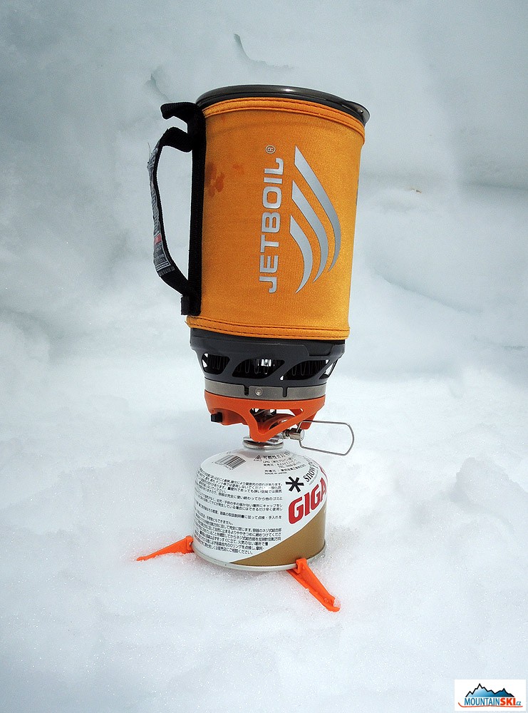 Jetboil Sumo na Kamčatke 2013 – stojí na troch metroch snehu