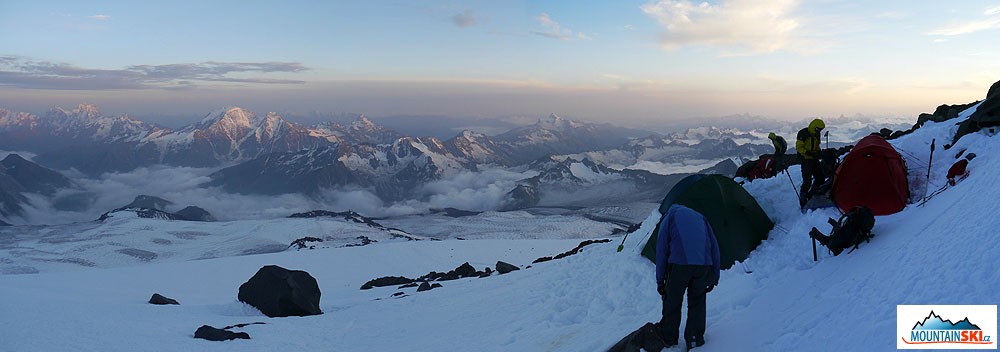 Bivak vo výške cca 4600 m, photo by Michal Kubíček