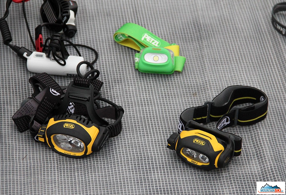 Čelovky Petzl připravené k použití