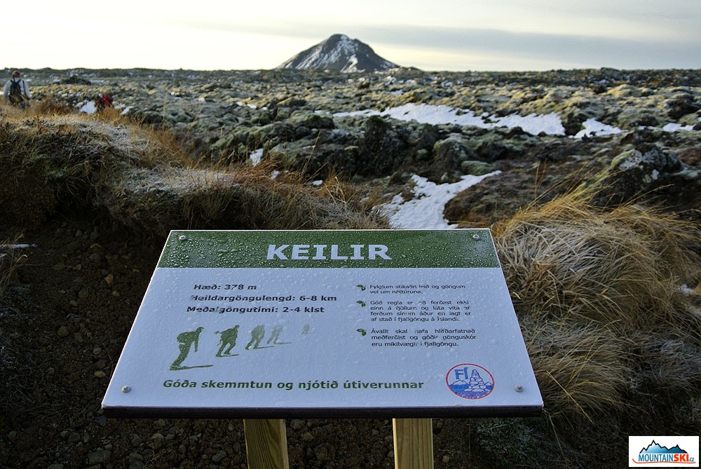 Krásný sopečný kužel nedaleko Reykjavíku – Keilir
