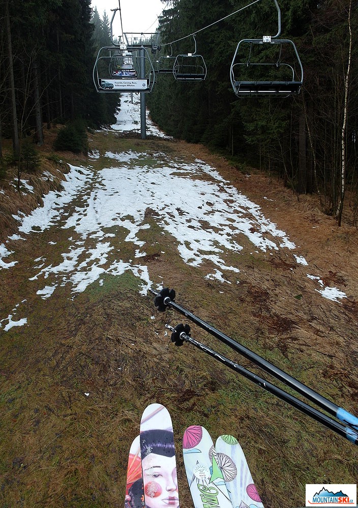 Tady jedině travní, pařezový a kamenný freeride