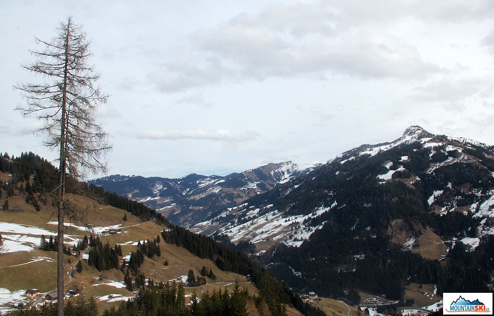 Leden 2014 v údolí kolem Grossarlu, smutný nesněhový pohled