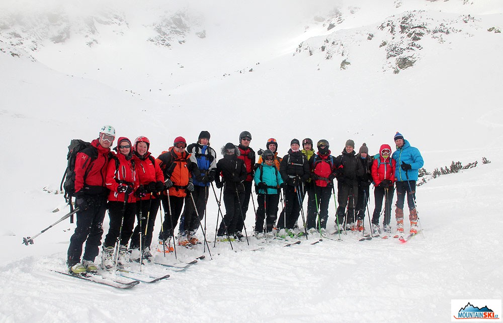 Účastníci základního skialpinistického kurzu Hedvábné stezky