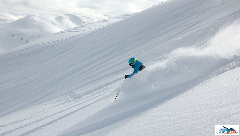Skier: Aljona, location: Mottolino Fun Mountain Livigno, photo: palič