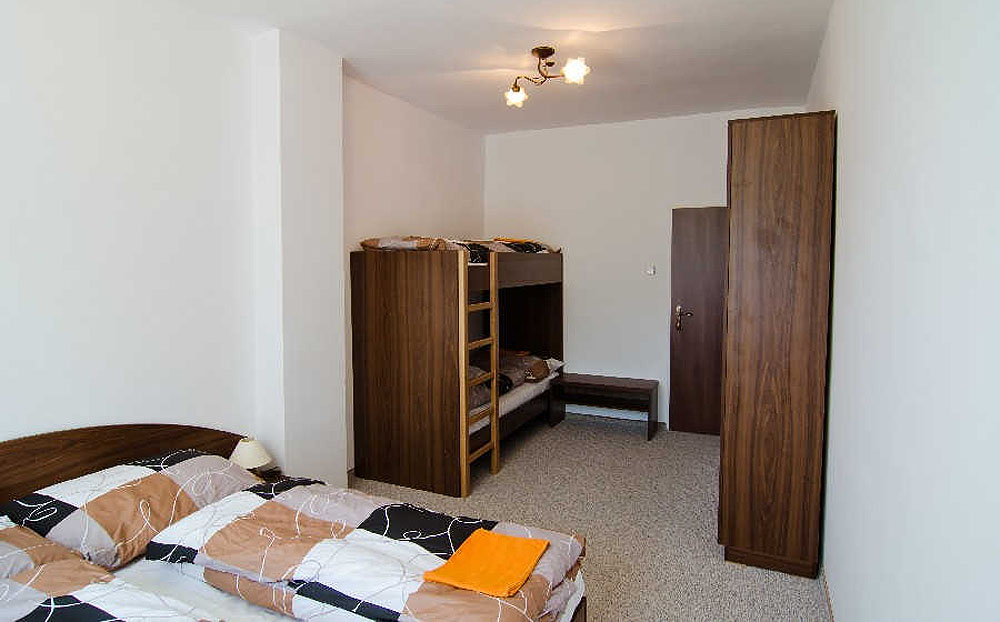Izby na dome horskej služby