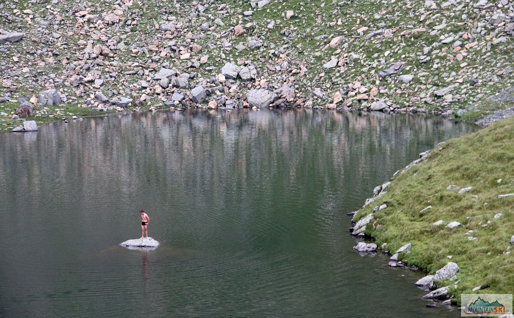 Jen tak se koupat – Lacul Avrig
