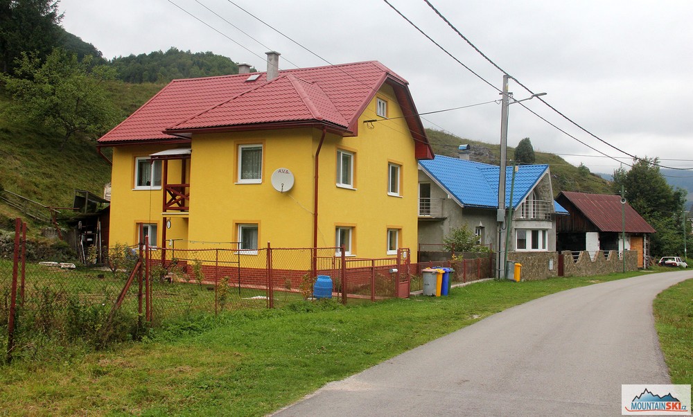 Barevné a architektonické skvosty ve Vyšné Revúci