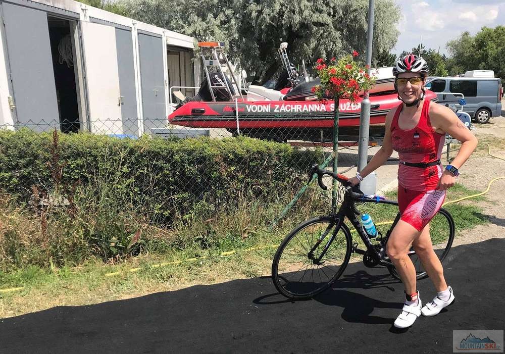 S úsměvem do cyklo depa, přezout se a vyrazit na běžeckou část