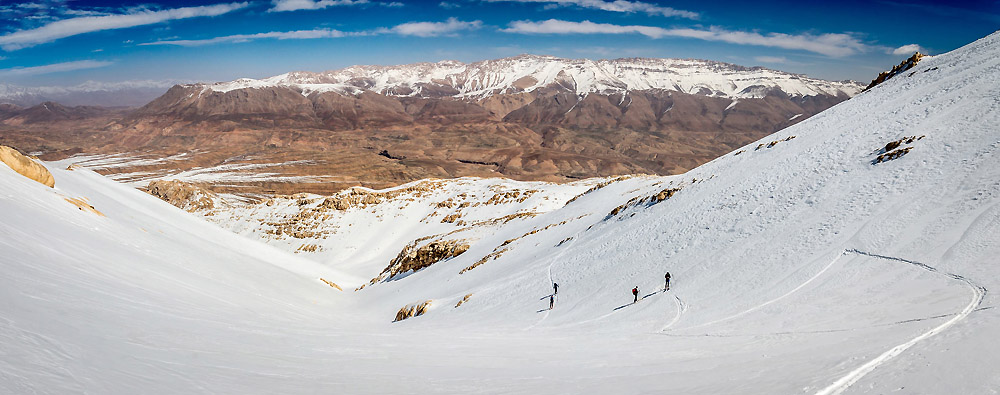 Pohoří Zagros a jeho zdánlivě nekonečné možnosti na skialp