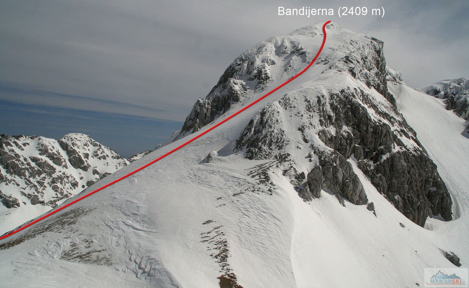 Trasa ze sedla Trojni prevoj (2245 m) na vrchol